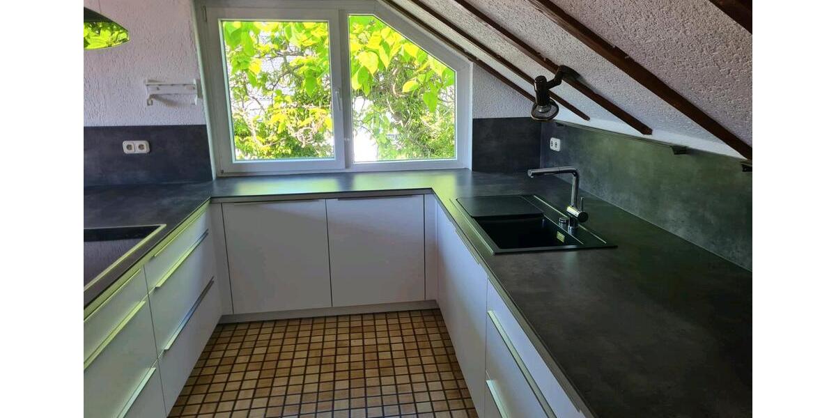 Dachgeschoßwohnung Ludwigshafen am Rhein Ludwigshafen-Oggersheim - 3 Zimmer, 106 m&sup2;, 1.400&euro; | Angebot:26227484