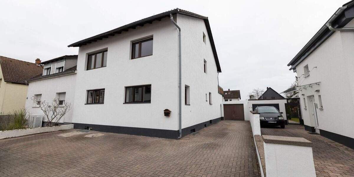 Doppelhaushälfte Brühl - 7 Zimmer, 228 m&sup2;, 550.000&euro; | Angebot:25141859