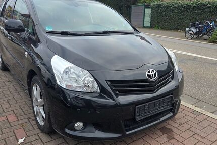 Toyota Verso 145.000 km 9.800 &euro; Oftersheim 68723