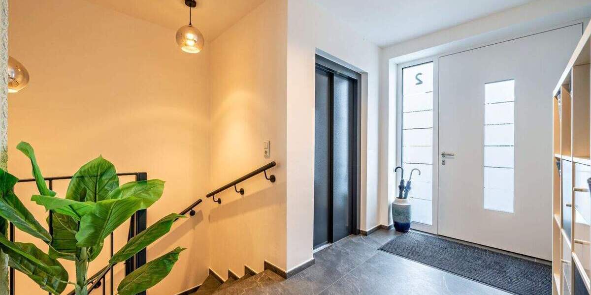 Einfamilienhaus Brühl - 9 Zimmer, 320 m&sup2;, 1.649.000&euro; | Angebot:25337935