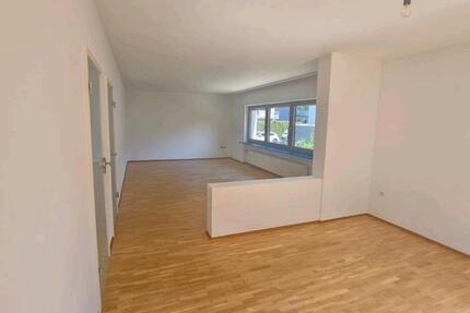 Wohnung Walldorf - 4 Zimmer, 118 m&sup2;, 1.600&euro; | Angebot:26460083