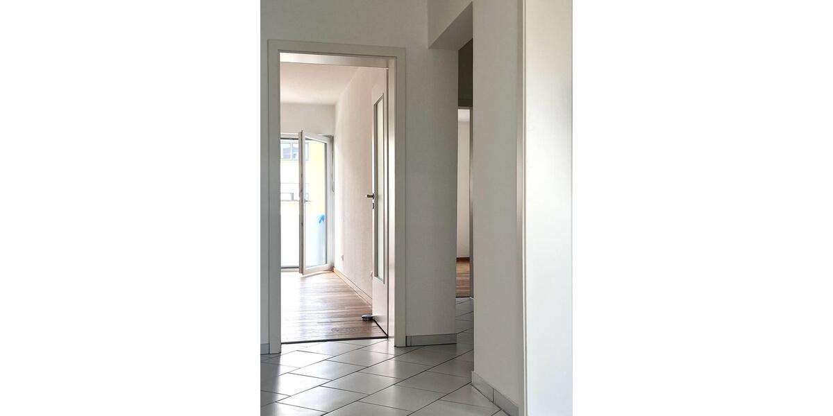 Etagenwohnung Mannheim - 3 Zimmer, 70 m&sup2;, 1.000&euro; | Angebot:26313896
