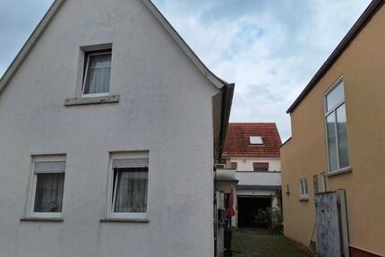 Haus Haßloch - 11 Zimmer, 321 m&sup2;, 459.000&euro; | Angebot:26834574
