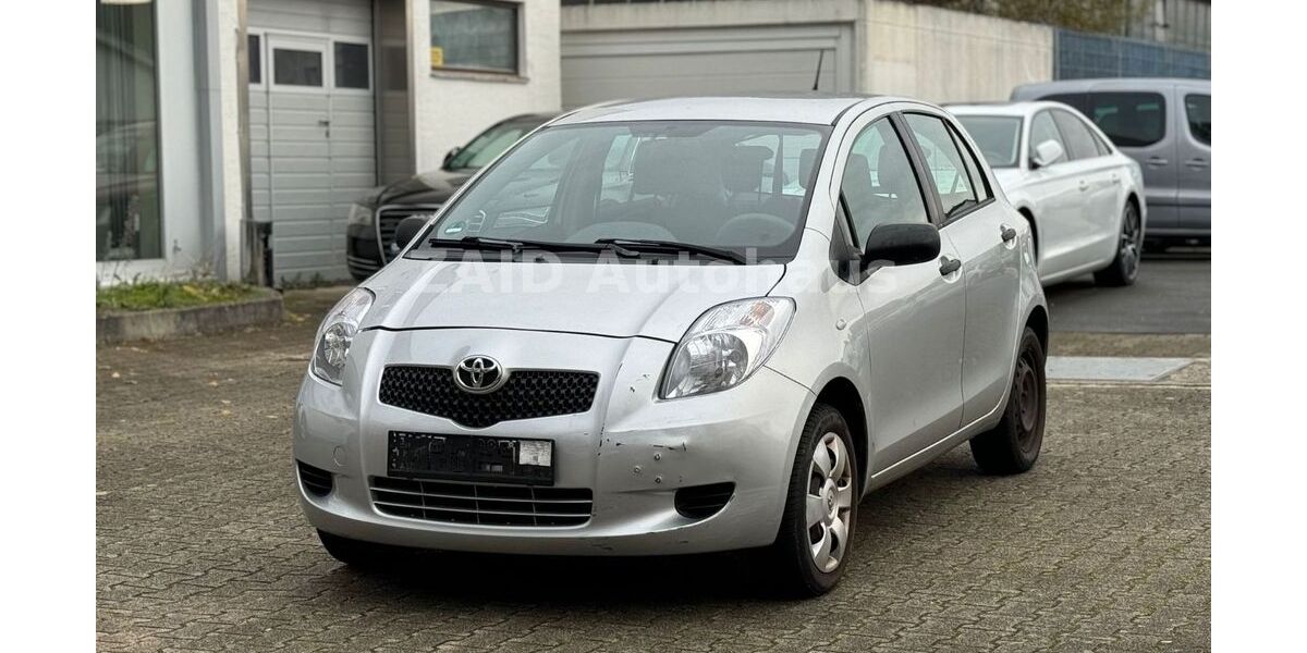 Toyota Yaris 108.000 km 2.999 &euro; Wiesloch 69168