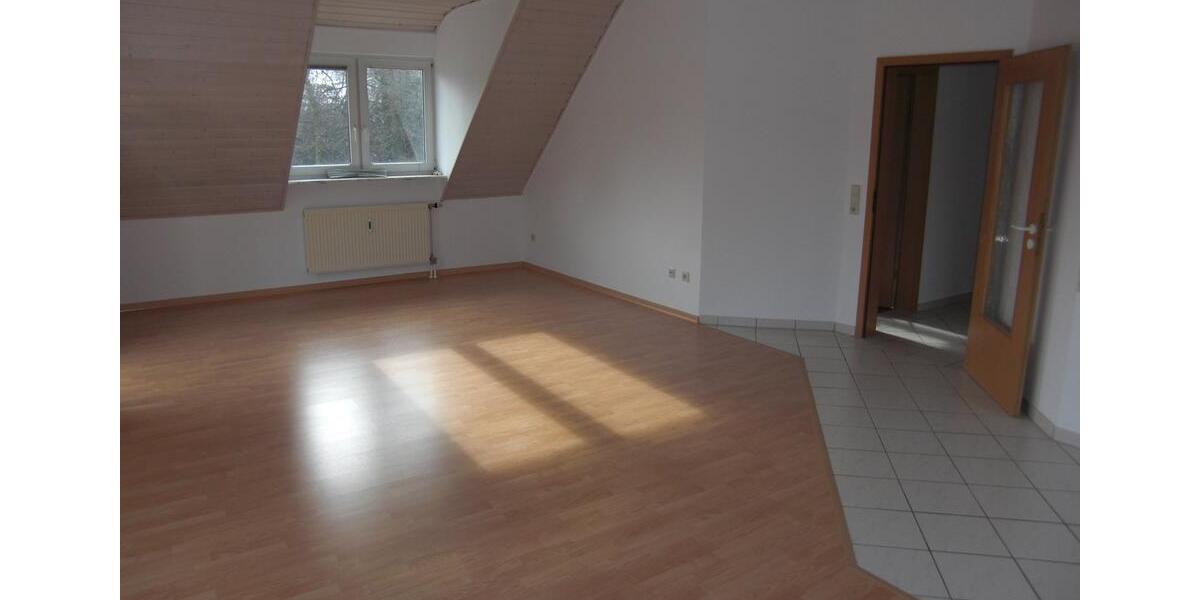 Dachgeschoßwohnung Mörlenbach - 3 Zimmer, 82 m&sup2;, 240.000&euro; | Angebot:24469846