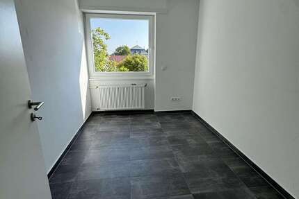 Wohnung Ilvesheim - 3 Zimmer, 80 m&sup2;, 1.200&euro; | Angebot:27101182