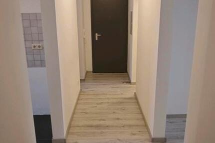 Wohnung Philippsburg - 2 Zimmer, 73 m&sup2;, 1.200&euro; | Angebot:25328122