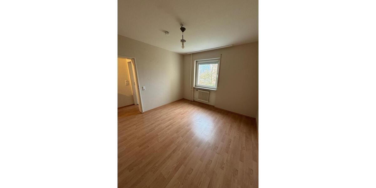 Etagenwohnung Ludwigshafen am Rhein Ludwigshafen-Oggersheim - 3 Zimmer, 73 m&sup2;, 240.000&euro; | Angebot:25900509