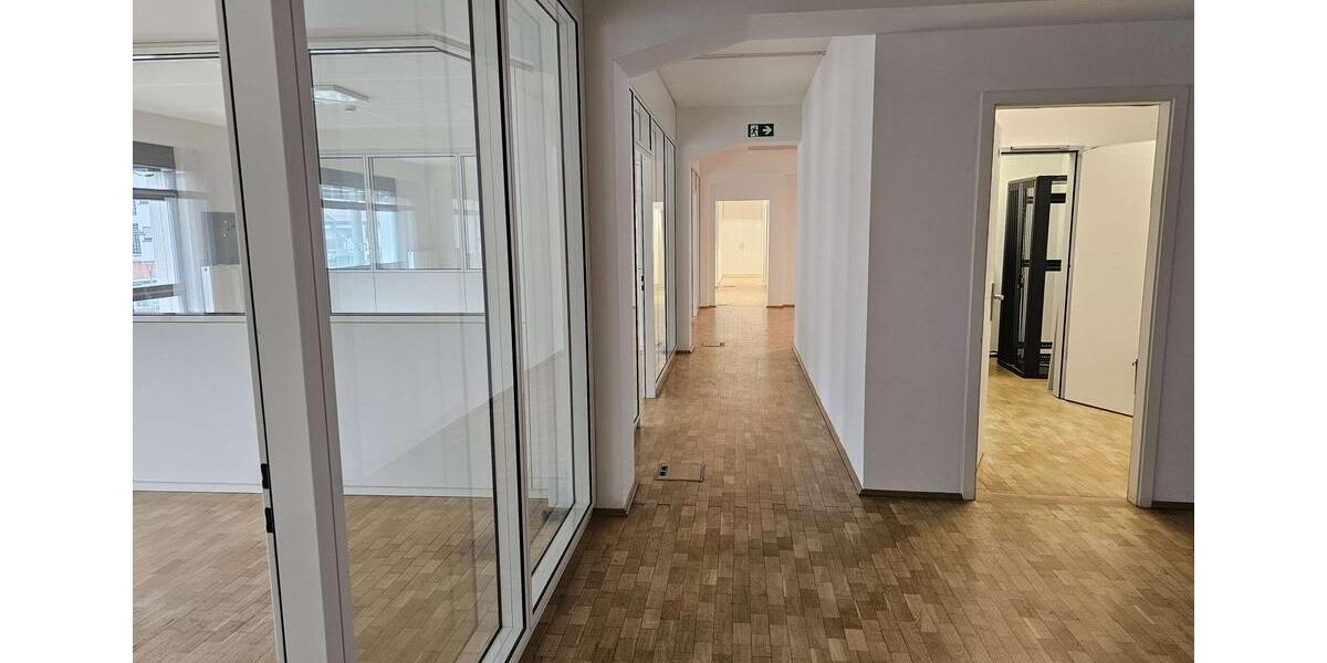 Attraktive Büro- und Praxisräume im Burgstraßen-Carré zimmer
