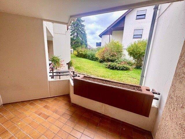 Neu renovierte 3 ZKB-Wohnung mit Loggia zum Wohlfühlen. 3 zimmer