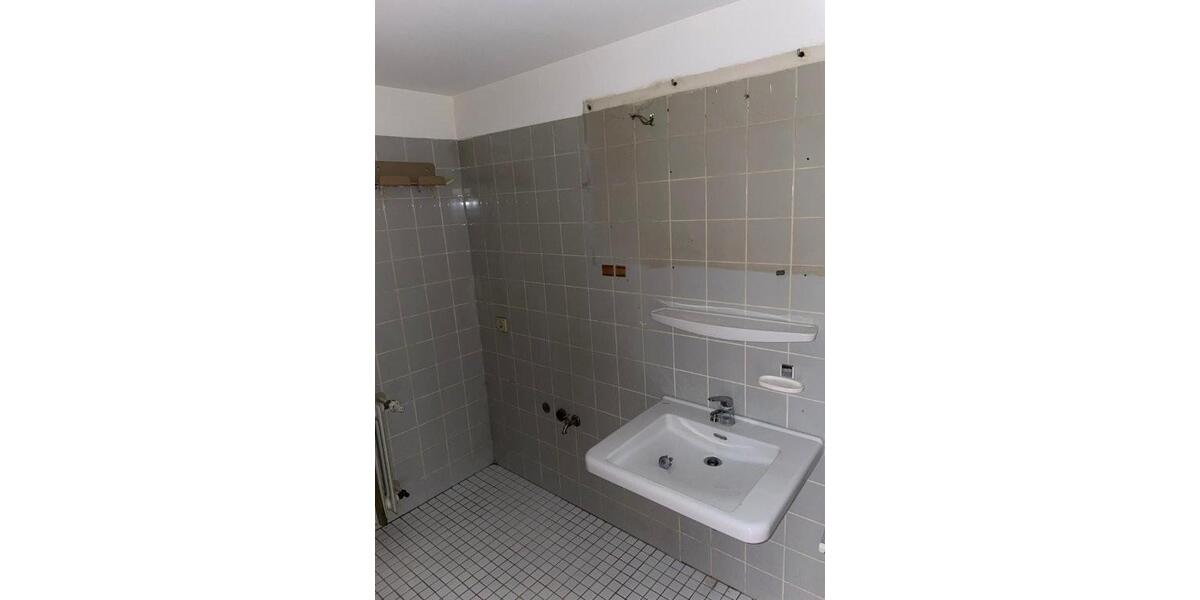 Etagenwohnung Viernheim - 2 Zimmer, 81 m&sup2;, 210.000&euro; | Angebot:26476935