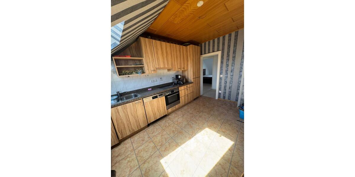 Dachgeschoßwohnung Beindersheim - 3 Zimmer, 70 m&sup2;, 750&euro; | Angebot:26233201