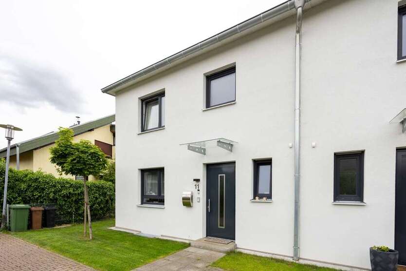 Haus zum Kaufen in Walldorf 710.000 € 134.97 m²