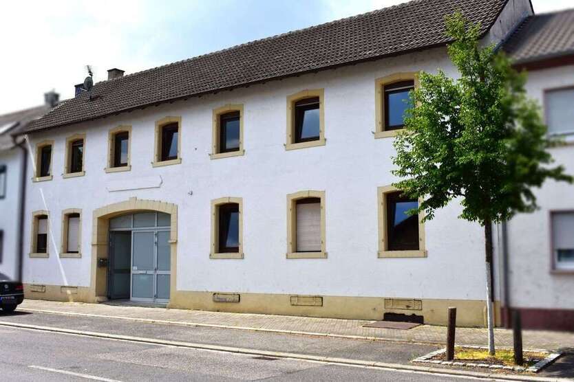 Haus zum Kaufen in Philippsburg 749.000 € 258.21 m²