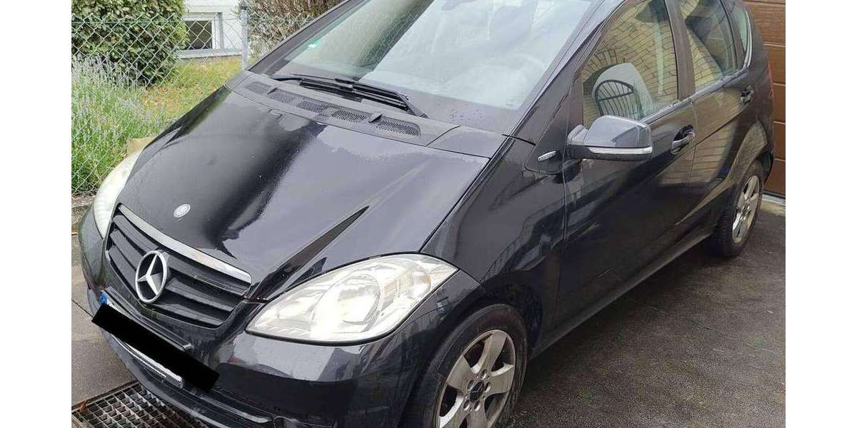 Mercedes-Benz 180 184.300 km 2.599 &euro; Groß-Rohrheim 68649
