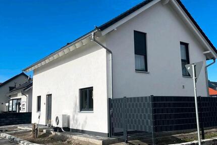 Haus Worms Vororte Südwest - 4 Zimmer, 130 m&sup2;, 585.000&euro; | Angebot:26211403