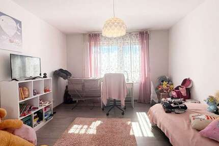 Bezugsfreie 2 ZKB mit Balkon in verkehrsgünstiger Lage Großteils modernisiert Fernwärme Heizung - Wohnung Heidelberg Bahnstadt | Angebot:24524872