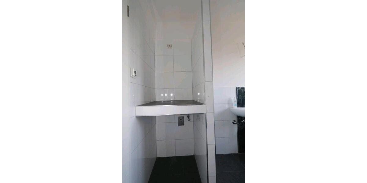 Etagenwohnung Ludwigshafen am Rhein Ludwigshafen-Oggersheim - 3 Zimmer, 85 m&sup2;, 1.300&euro; | Angebot:26197786