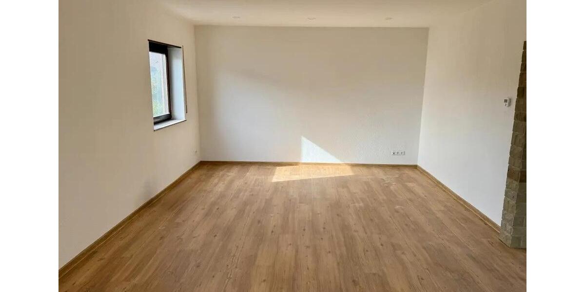 Maisonettenwohnung Eppelheim - 6 Zimmer, 204 m&sup2;, 2.400&euro; | Angebot:26279727