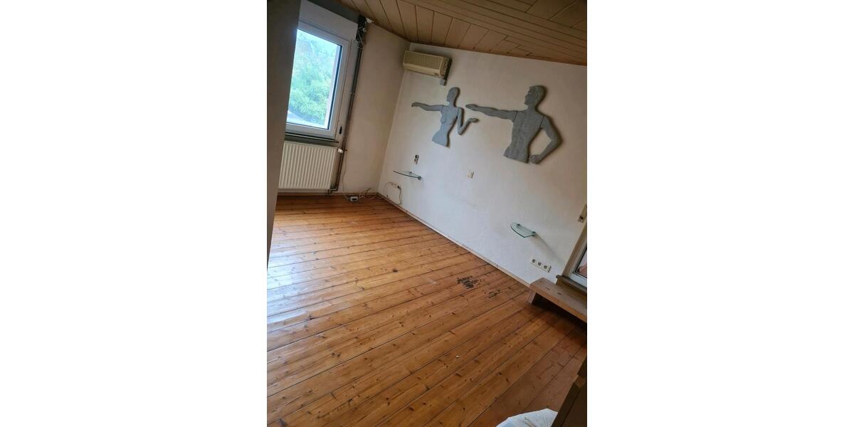 Einfamilienhaus Hamm am Rhein - 6 Zimmer, 176 m&sup2;, 278.000&euro; | Angebot:22913948