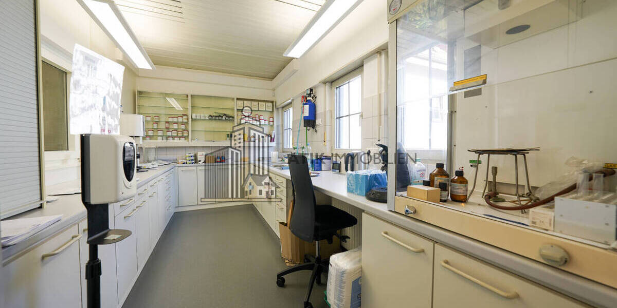 ATIK: Repräsentative Praxisfläche in Top-Lage im Ortskern - Gewerbeobjekt Sandhausen | Angebot:26279602