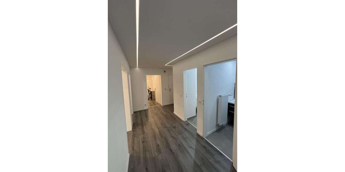 Etagenwohnung Mannheim - 4 Zimmer, 85 m&sup2;, 450&euro; | Angebot:27031303