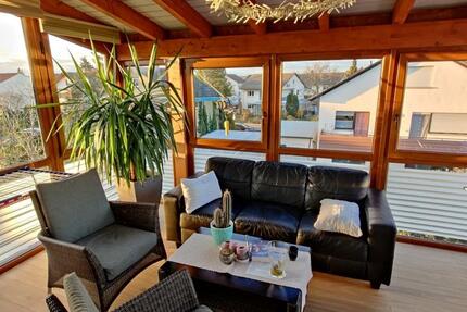 Neuwertige klimatisierte Wohnung 4-Zimmer Balkon Einbauküche 4 zimmer