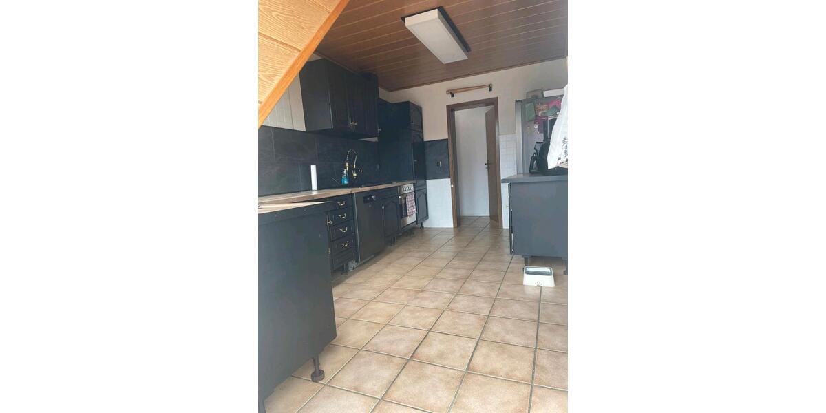 Maisonettenwohnung Schifferstadt - 5 Zimmer, 160 m&sup2;, 1.750&euro; | Angebot:26152684