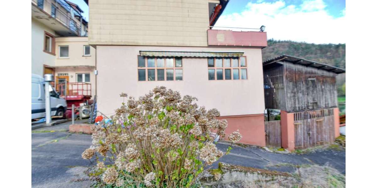 Ehemaliges Gasthaus mit 3 Einzelzimmer & 5 potentiellen Wohnungen inkl. Gaststätte und Parkplätze - Gewerbeobjekt Neckarsteinach | Angebot:26059114