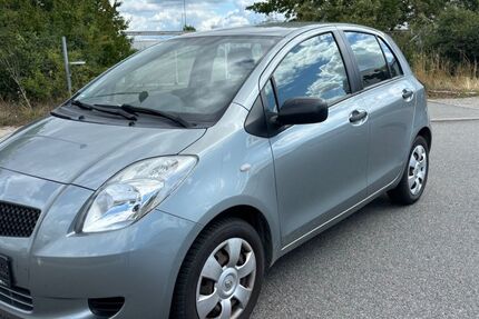 Toyota Yaris 190.000 km 2.500 &euro; Plankstadt 68723
