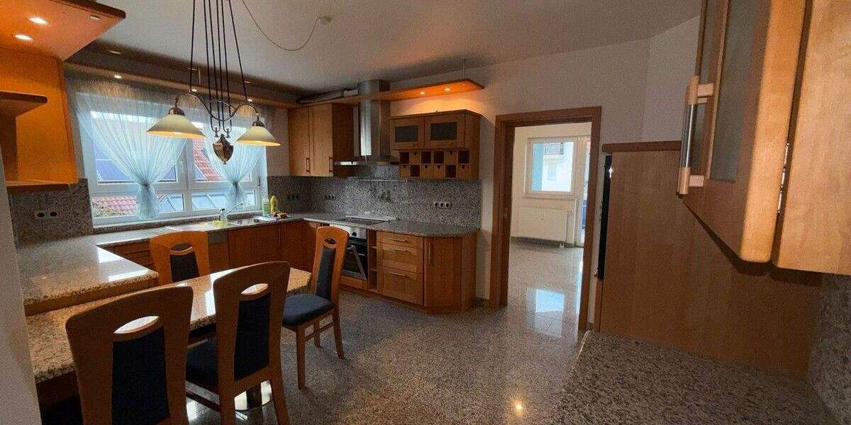 Etagenwohnung Speyer West - 4 Zimmer, 146 m&sup2;, 1.600&euro; | Angebot:25108292