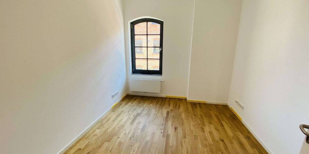 Elegante & moderne 4 ZKB-Wohnung, teilklimatisiert mit Einbauküche, nähe MMT Campus & UMM 4 zimmer