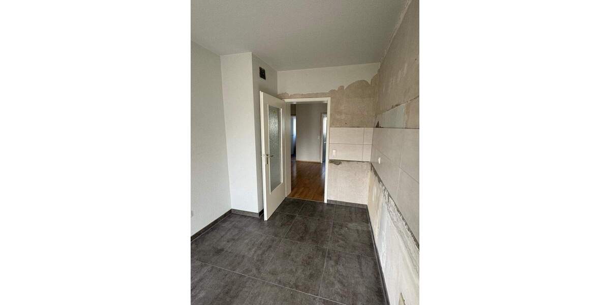 Büro,- Gewerbeetage in gepflegter Wohngegend von Waghäusel-Kirrlach 3 zimmer