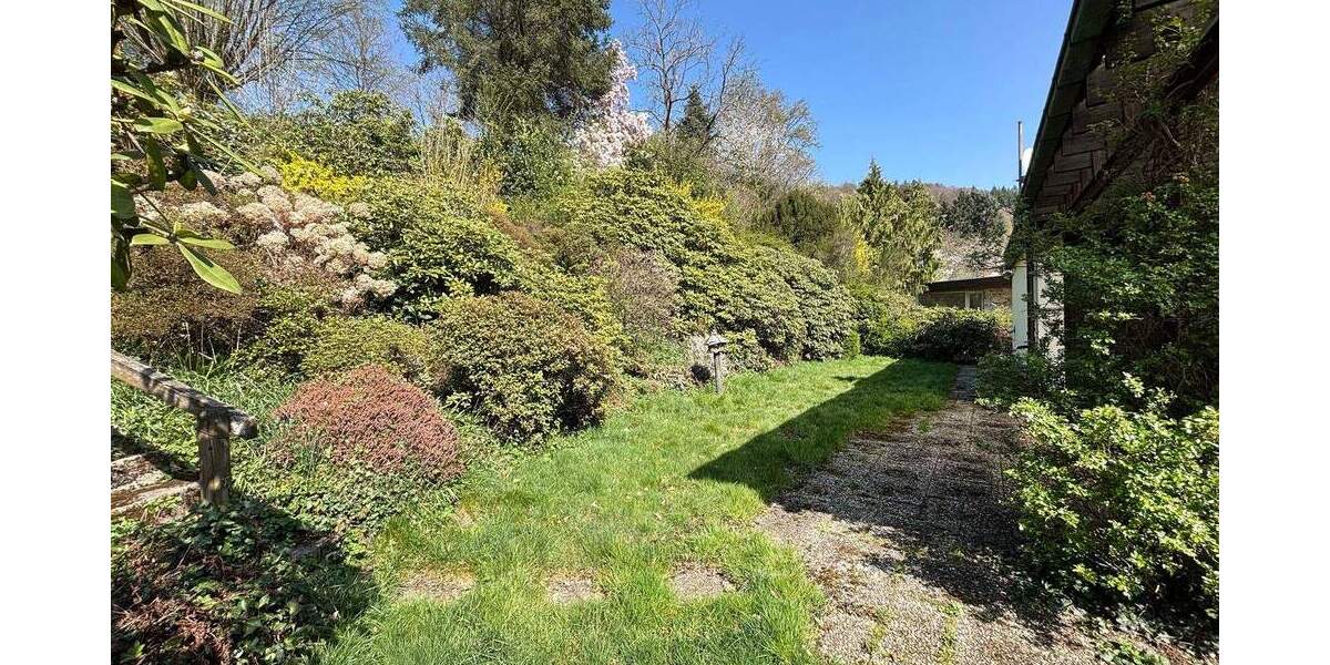 Architektur & Ausblick: großzügiges Zweifamilienhaus im Bauhausstil in Heidelberg 6 zimmer