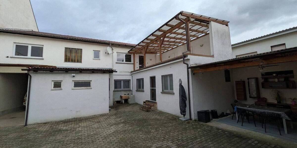 Mehrfamilienhaus, Wohnhaus Oberhausen-Rheinhausen Oberhausen - 7 Zimmer, 193 m&sup2;, 545.000&euro; | Angebot:25755246