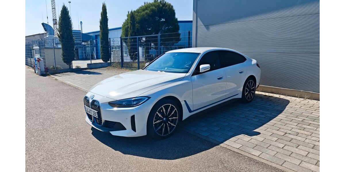 BMW i4 32.000 km 34.490 &euro; Limburgerhof 67117