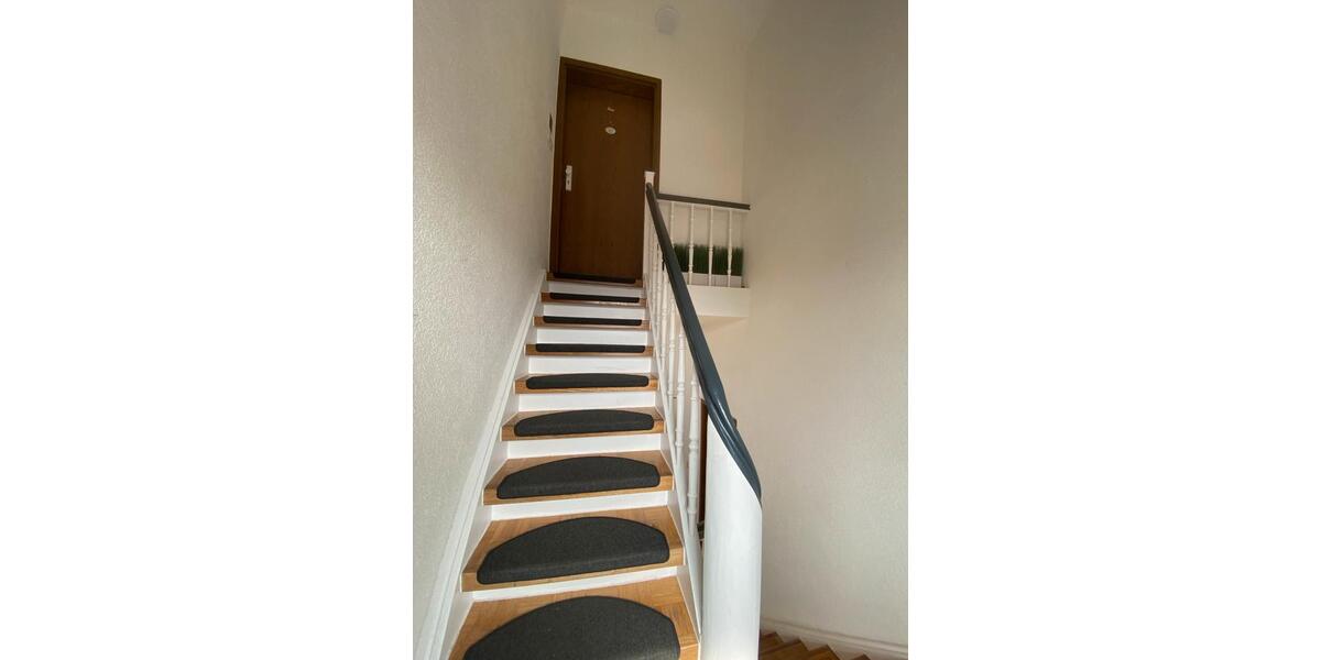 Dachgeschoßwohnung Ludwigshafen am Rhein Rheingönheim - 3.5 Zimmer, 84 m&sup2;, 230.000&euro; | Angebot:23797671
