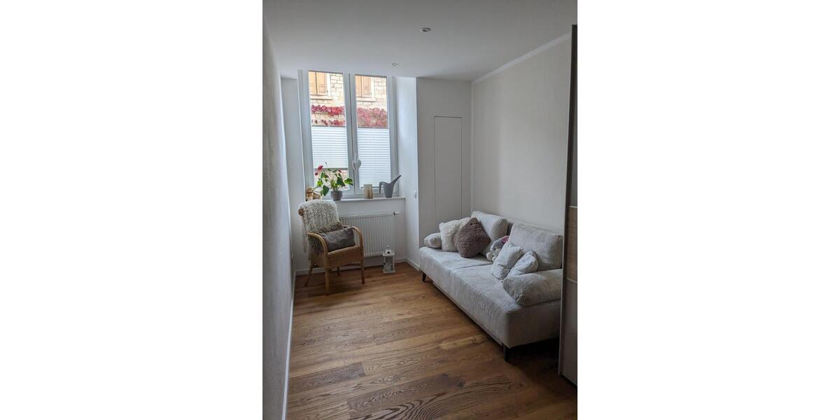 Erdgeschossw. mit moderner Ausstattung in historischem Ambiente 4 zimmer