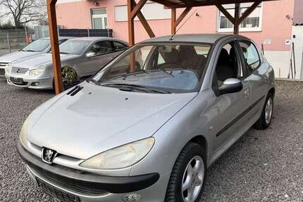 Peugeot 206 165.000 km 2.699 &euro; Worms 67549