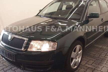 Skoda Superb 168.000 km 4.990 &euro; Mannheim 68165