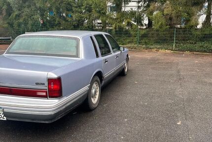 Lincoln Town Car 540.000 km 6.800 &euro; Heidelberg 69123