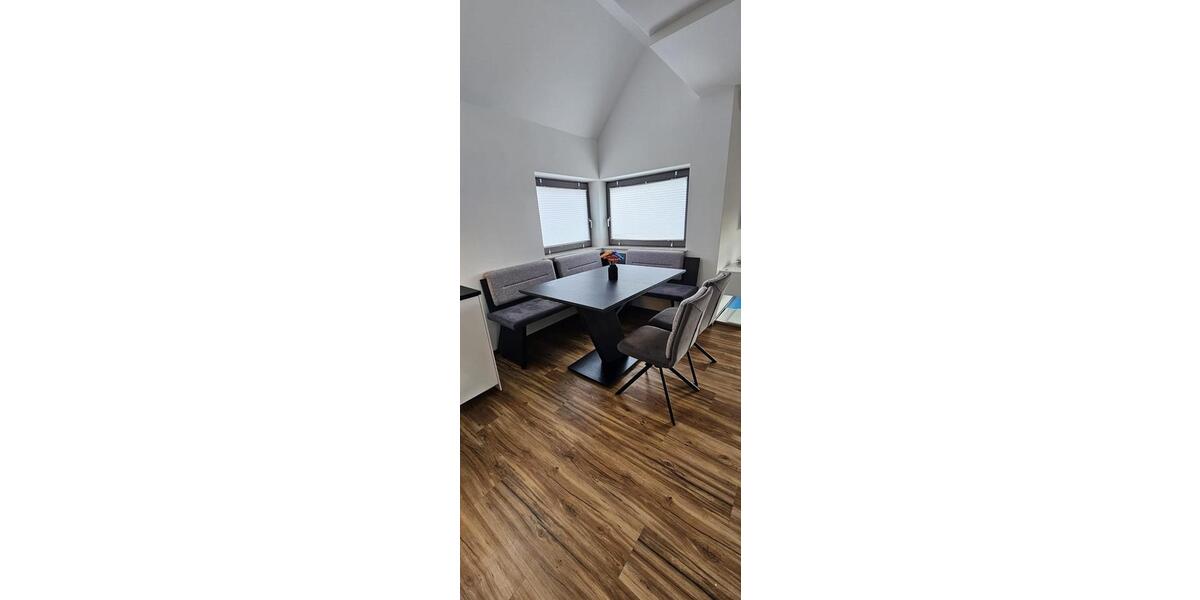 Etagenwohnung Bensheim - 3 Zimmer, 100 m&sup2;, 1.100&euro; | Angebot:25375811