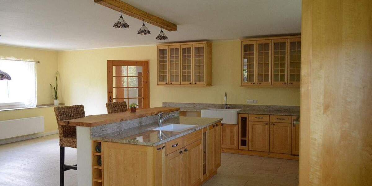 Modernes Landhaus mit schönem Garten - viele Nutzungsmöglichkeiten, zukunftssichere Investition 7 zimmer