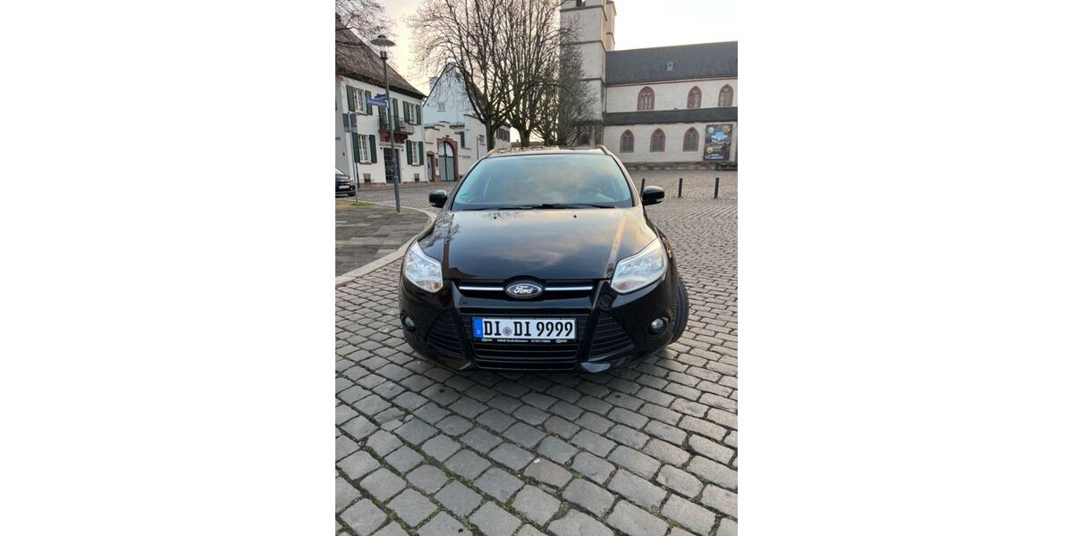 Ford Focus 142.558 km 5.599 &euro; Bürstadt 68642