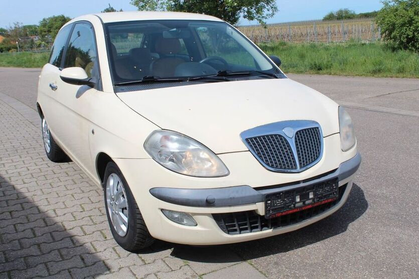 Ypsilon