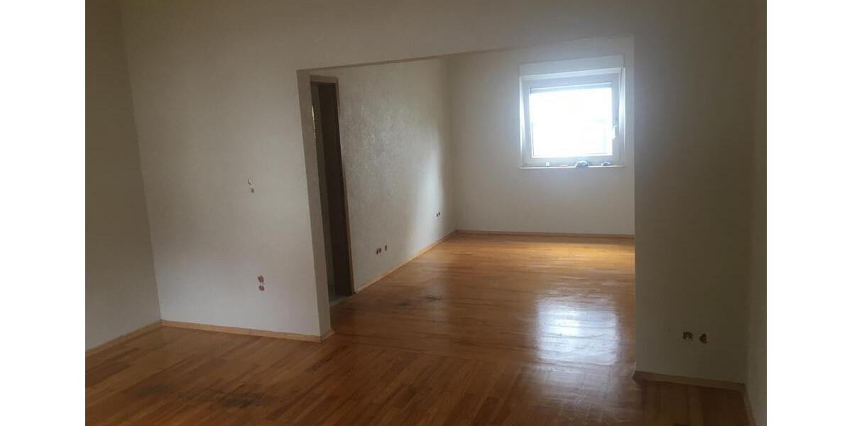 Erdgeschoßwohnung Bürstadt - 3.5 Zimmer, 77 m&sup2;, 770&euro; | Angebot:25174833
