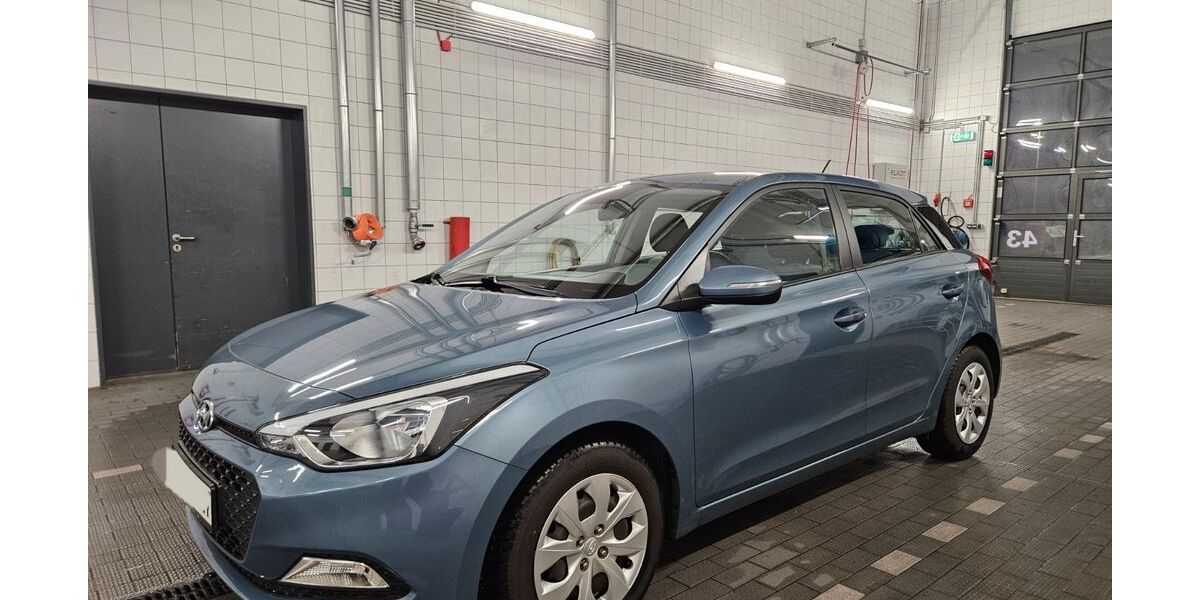 Hyundai i20 37.515 km 9.900 &euro; Mannheim 68307