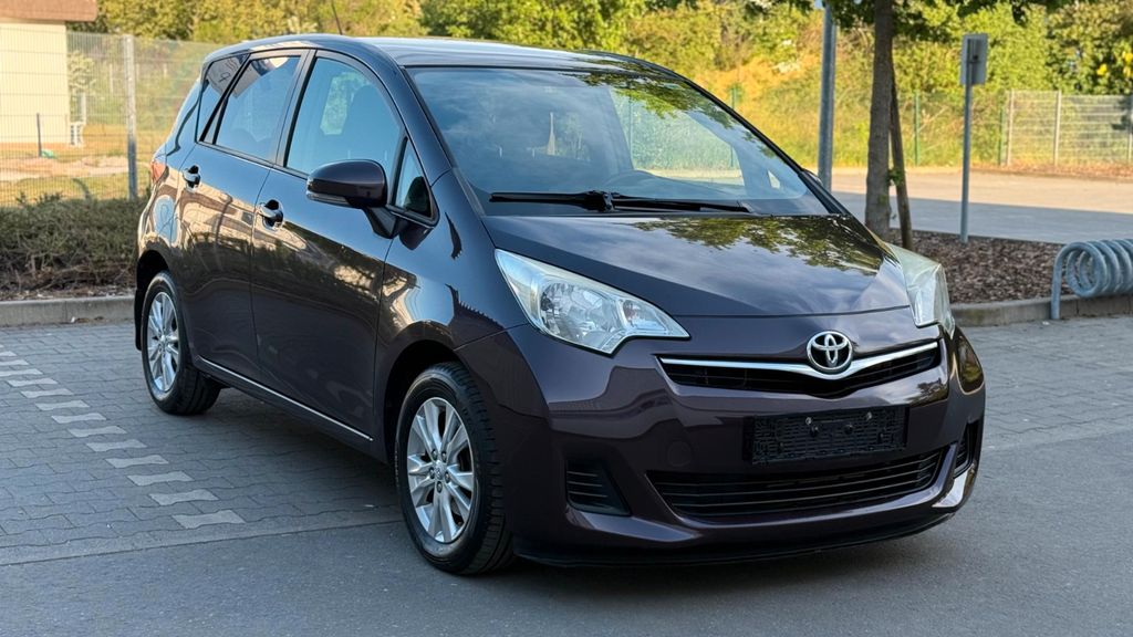 Toyota Verso-S 129.000 km 7.000 &euro; Lampertheim 68623