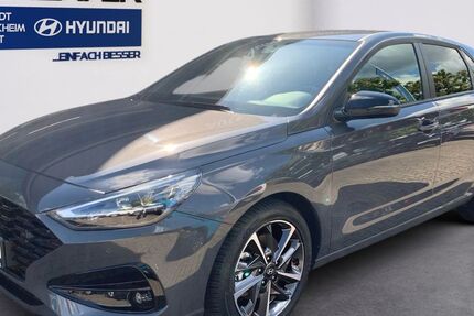 Hyundai i30 15.569 km 21.280 &euro; Bad Dürkheim 67098