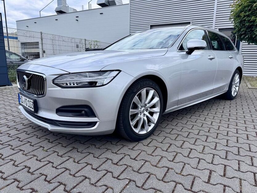 V90